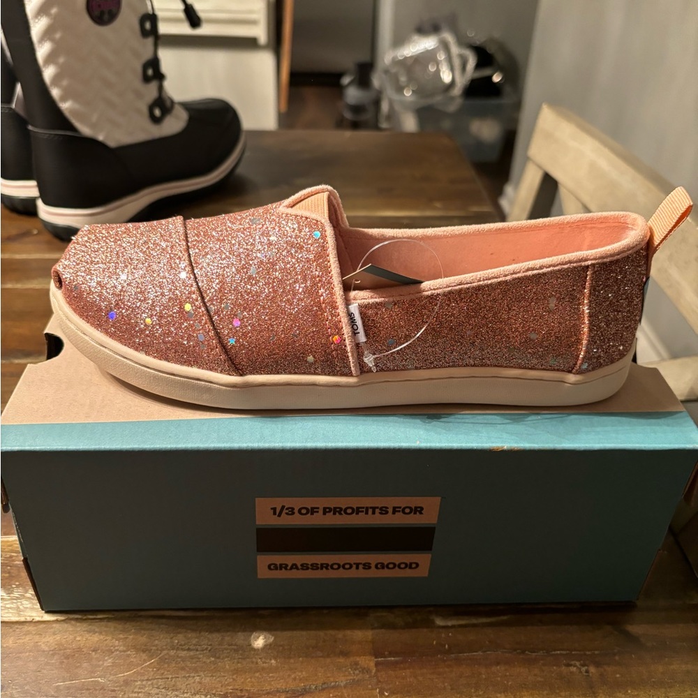 Toms Alpargata Rose Gold Cosmic Glitter Youth size 5